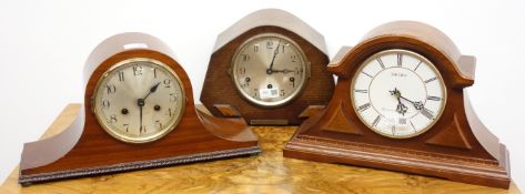 Oak cased mantel clock with silvered Arabic dial,