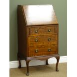 Early 20th century mahogany bureau, fall front enclosing fitted interior,