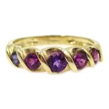 9ct gold gem set ring, hallmarked Condition Report Approx 2gm,