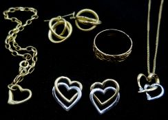 Gold ring engraved decoration, pairs of gold earrings, chain bracelet and pendant necklace,
