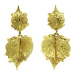 Pair of 18ct gold leaf pendant earrings stamped 750, approx 6.