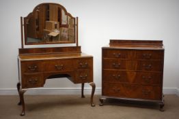 Early 20th century walnut dressing table, with mirror back above one long and four short drawers,