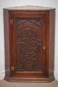 19th century carved oak wall hanging corner cabinet, reeded cornice,