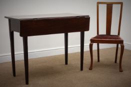 Early 20th century mahogany sidetable with single drop leaf, tapering supports (W88cm, H71cm,