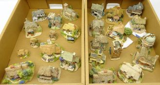 Twenty-four Lilliput Lane Special/ Limited Edition Cottages comprising 11 boxed with deeds,