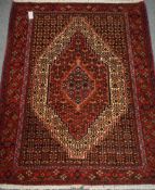 Kashkeen wool rug, central octagonal motif, repeating border,