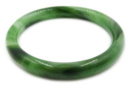 Green jade bangle Condition Report <a href='//www.davidduggleby.