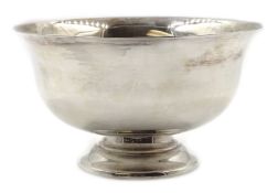 Silver footed bowl by Camelot Silverware, Sheffield 1997, approx 9.