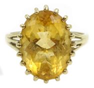 Gold oval citrine ring, hallmarked 9ct Condition Report Approx 4.