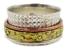 Silver spinner ring, stamped 925 Condition Report <a href='//www.davidduggleby.