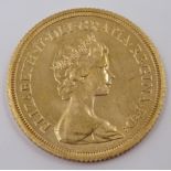 Queen Elizabeth II 1979 gold full sovereign Condition Report <a href='//www.