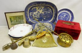 19th/ early 20th century red velvet jewellery box, Victorian Willow pattern meat plate,