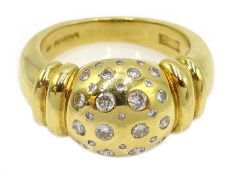 18ct gold diamond set bubble ring, hallmarked Condition Report Approx 8.