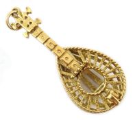 9ct gold Mandolin pendant, hallmarked Condition Report Approx 5.
