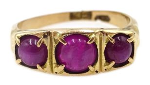 Chinese gold three stone star ruby ring,