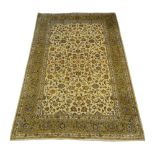 Persian Kashan pale gold ground rug carpet,