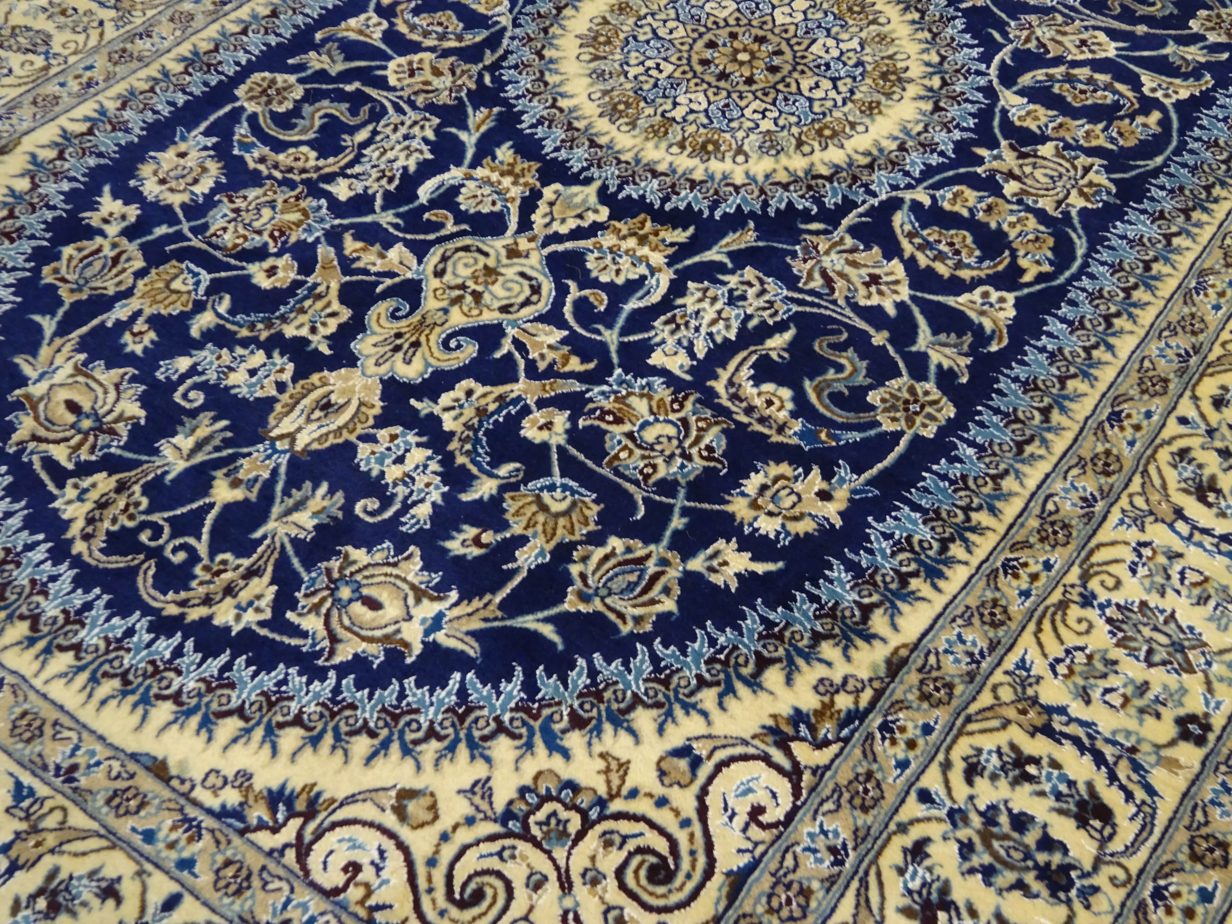 Fine Persian Nain silk and wool ivory rug, - Image 3 of 6