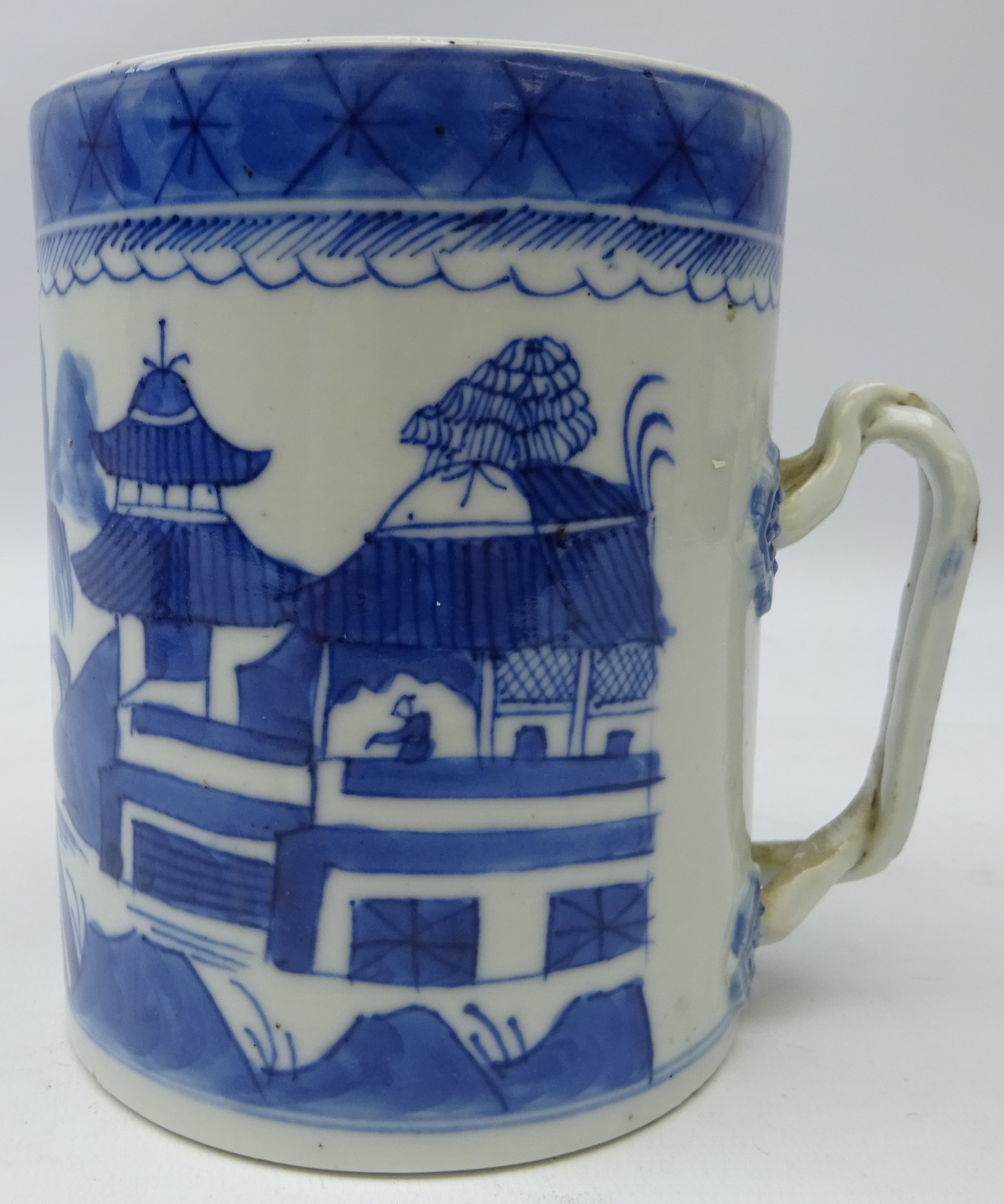 18th century Chinese blue and white tankard decorated with Pagodas in river landscape, - Image 2 of 4