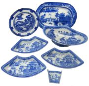 19th century pearl ware blue and white plate decorated in the 'Buffalo' pattern D25cm and other