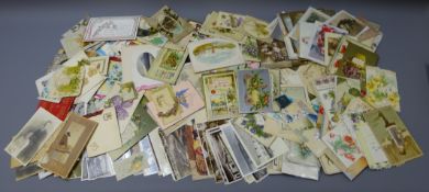 Quantity of Victorian and later postcards and greeting cards