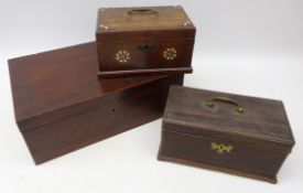 Early 19th century mahogany tea caddy, brass handle and escutcheon, L26.