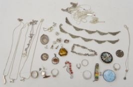 Silver and costume jewellery incl.