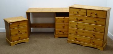 Pine dressing table, three drawers (W120cm, H73cm, D58cm) with mirror a matching chest,