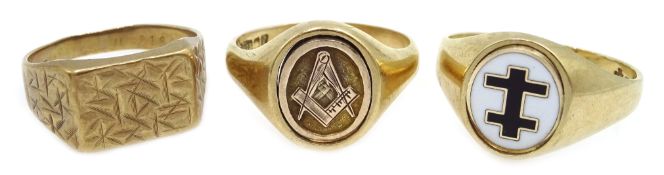 Gold Masonic swivel signet ring, gold enamel cross of Lorraine swivel signet ring and one other,