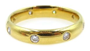 18ct gold ring inset with eight diamonds halllmarked Condition Report as new
