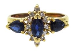 18ct gold sapphire and diamond set ring, hallmarked Condition Report Approx 4.