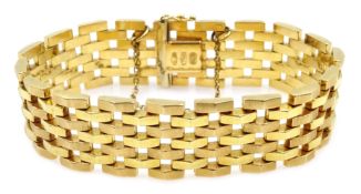 18ct gold four bar gate bracelet, stamped 750, approx 52.