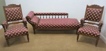 Edwardian three piece salon suite comprising: walnut framed chaise longue,