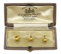 Set of three 18ct gold dress shirt studs hallmarked, cased approx 2.