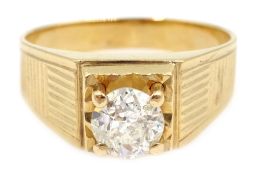 18ct gold single stone diamond ring 0.