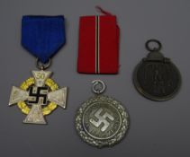 WW2 German Medal for the Winter Campaign in Russia 1941-2 with ribbon, Faithful Service decoration,
