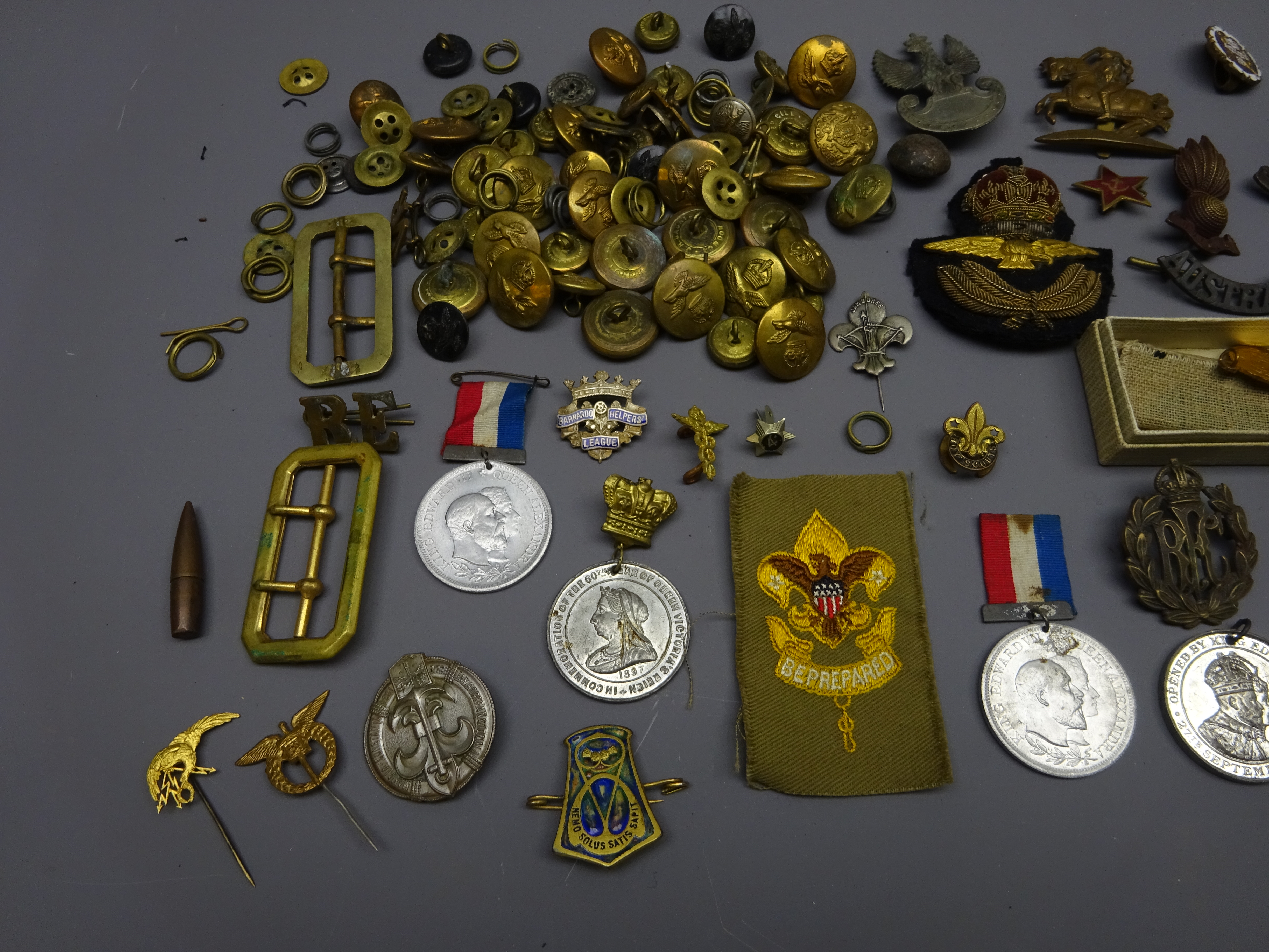 Collection of Military cap badges incl. - Image 2 of 4
