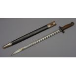 WW1 British bayonet, 43cm fullered blade stamped Crown,