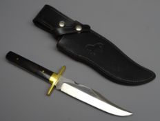 Small I.XL Bowie knife, 15cm stamped blade with top hat guard and horn slab handle, L26.