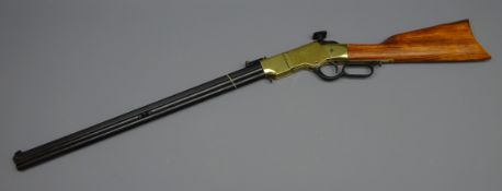Denix Replica 1860 Henry rifle, new in box Condition Report <a href='//www.