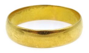 22ct gold wedding band, approx 3.2gm Condition Report <a href='//www.