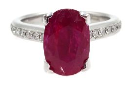 18ct white gold unheated East African oval ruby ring, with diamond shoulder, ruby 2.
