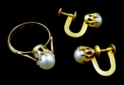 Pair of 22ct gold pearl screw back earrings,