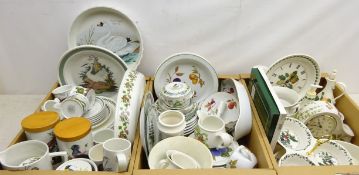 Portmeirion Birds of Britain tea and dinner wares comprising cups & saucers, large circular plate,