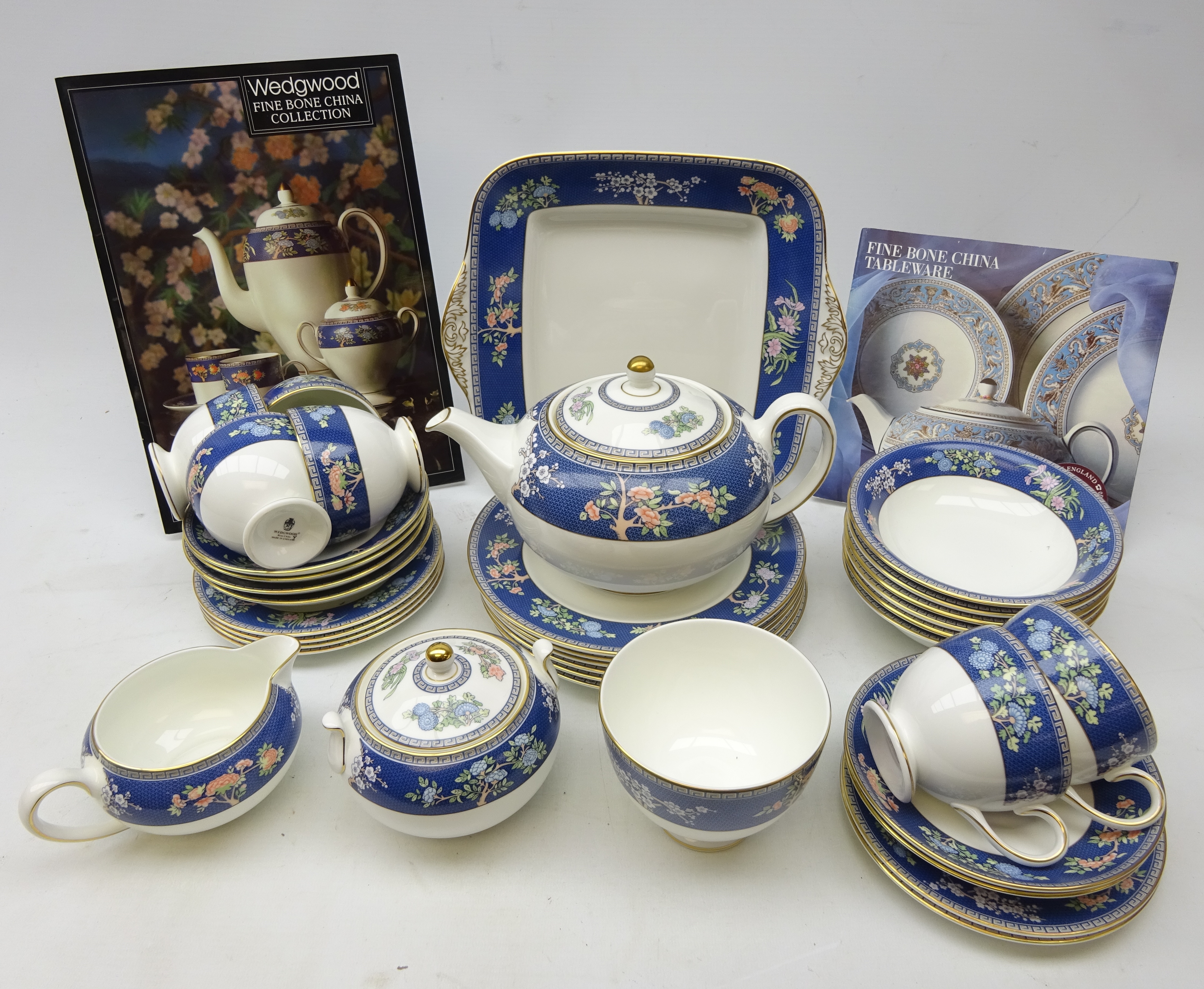 Wedgwood Blue Siam pattern six setting tea service comprising teapot, cups & saucers, tea plates,