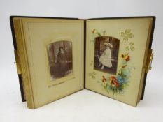 Victorian family photograph album of Cartes de Visite, cabinet cards and photographic postcards,