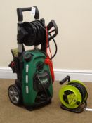 Qualcast Q1W-SP15-1900 high pressure washer and a twenty meter cable reel (2) Condition