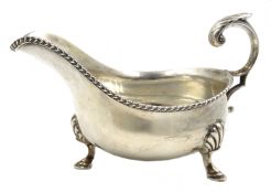 Silver gravy boat by Harrison Brothers & Howson Sheffield 1945 8oz Condition Report