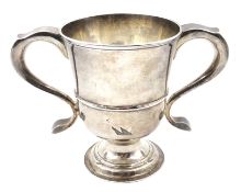 George III silver loving cup, with reeded girdle by John Langlands I,