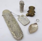 Victorian embossed silver scent bottle with hinged lid, L5.