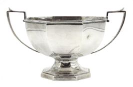 Silver twin handled pedestal dish by Walker & Hall, Sheffield 1923, approx 7.